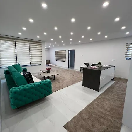 Mensur Luxury * Sarajevo